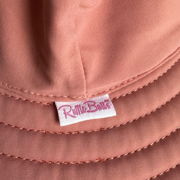 Ruffle butts hat 3-5T - Picture 2 of 5